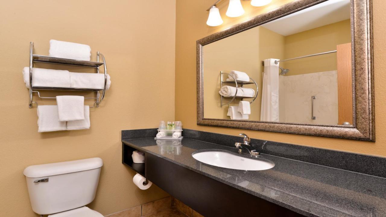 Holiday Inn Express Hotel & Suites Cincinnati-North/Sharonville Eksteriør bilde