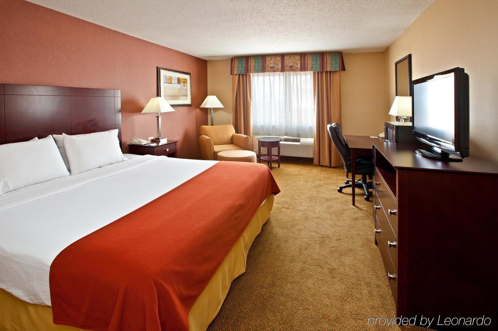 Holiday Inn Express Hotel & Suites Cincinnati-North/Sharonville Eksteriør bilde
