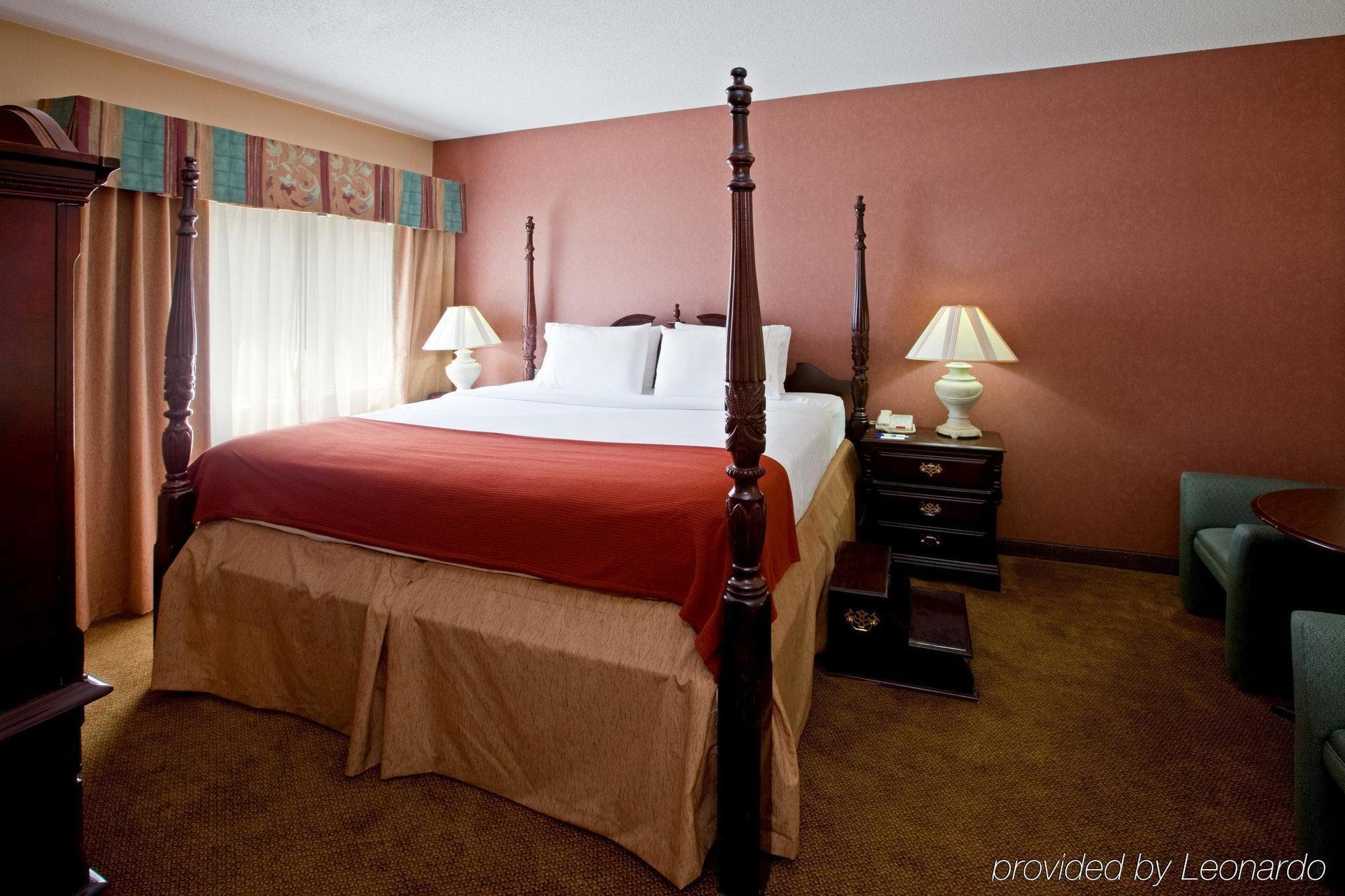 Holiday Inn Express Hotel & Suites Cincinnati-North/Sharonville Eksteriør bilde